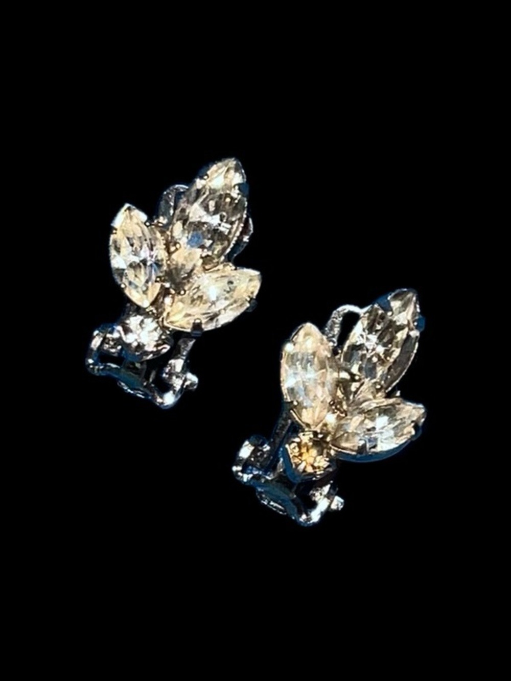 Vintage estate sale Crystal Leaf Stud Earrings - Gold Tone